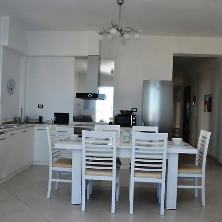 Gert Appartamento Sarandë
